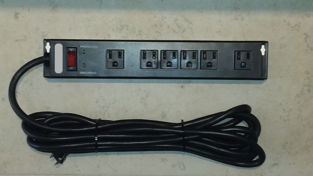 Under Desk Mountable Surge Protector Desk Mountable Surge Protector Foto 2017
