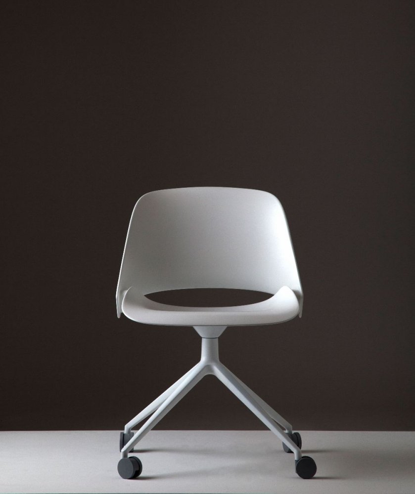 Humanscale Trea Versatile Sophisticated Ergonomic Chair