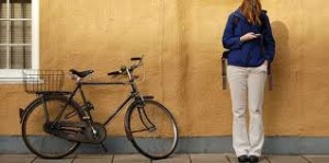Woman_bending_Cellphone