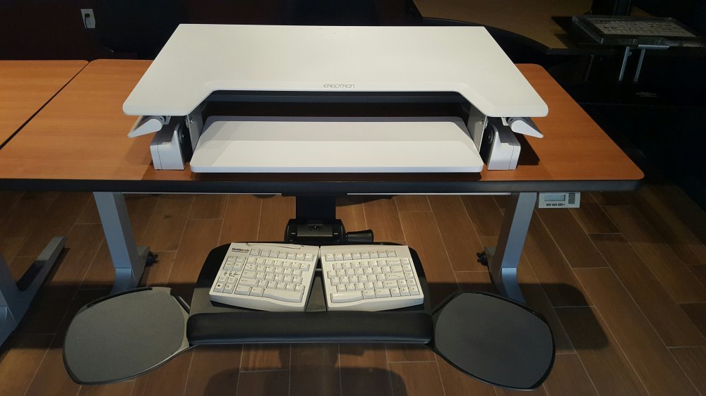 WorkFit-TL together with Dual Mouse Keyboard Tray for an Ergonomic Workstation