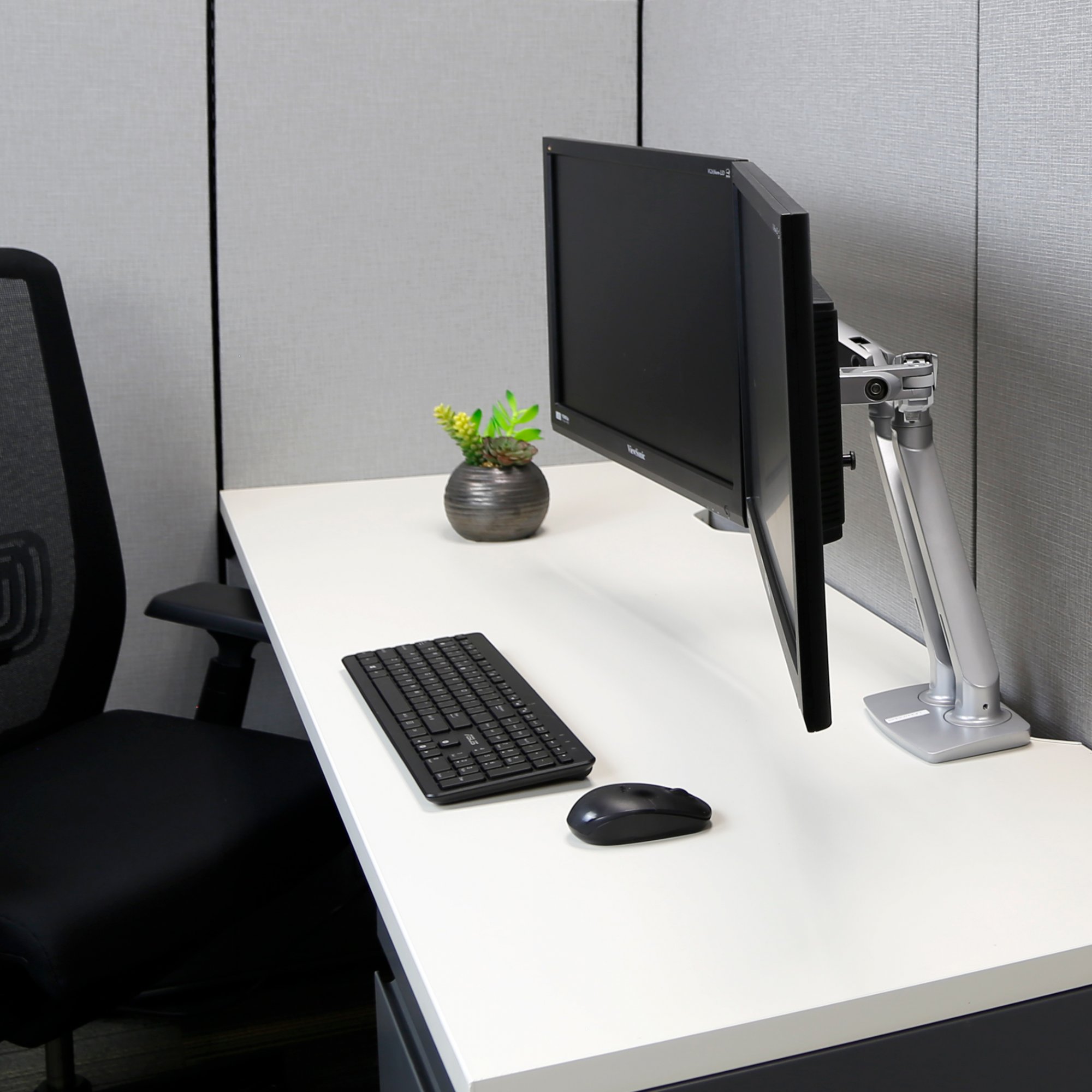 Ergotron 45-496-026 MXV Desk Mount Dual Monitor Arm (polished aluminum)