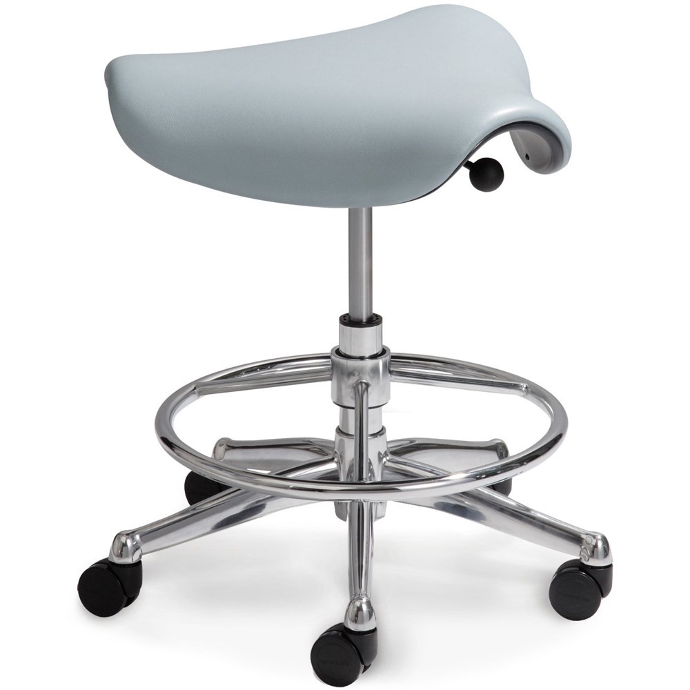 Freedom clearance saddle stool