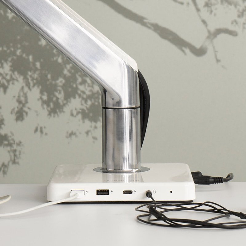 Humanscale M/Power USB Type A and Type C Charging Station
