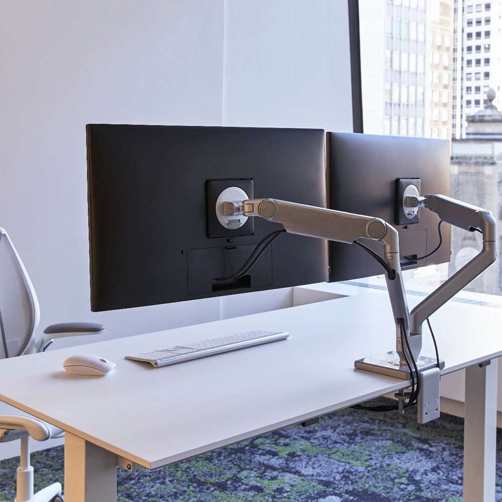 Humanscale M2.1 supports a better working posture, creates more usable desktop space and helps maintain a clutter-free environment