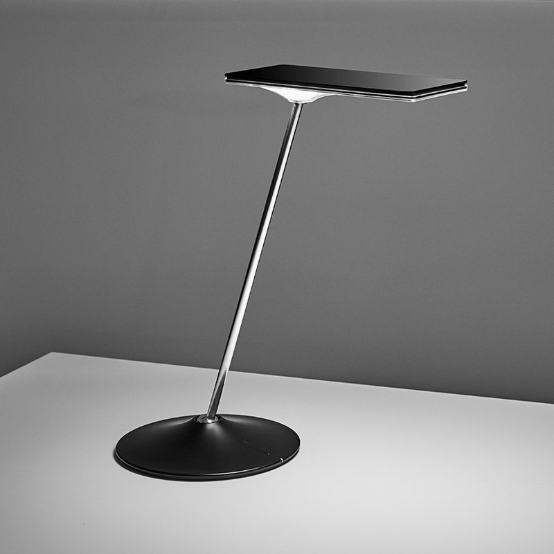 HumanScale Horizon LED Task Light Desk Table Lamp Silver 