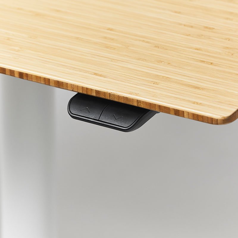 Electric height adjustment with easy-to-use touchpad
