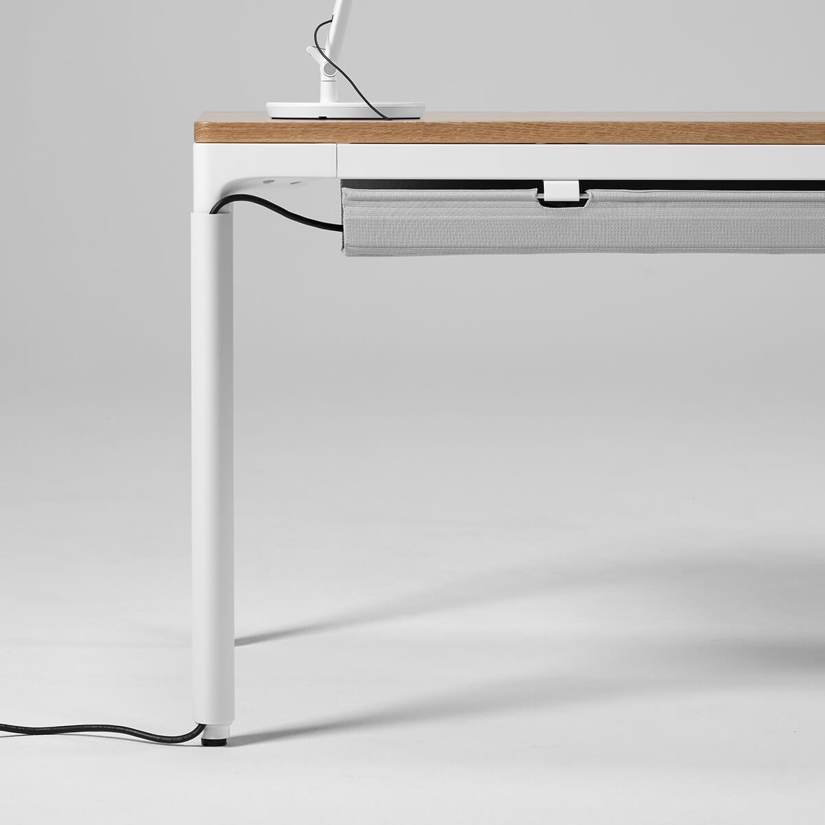 Humanscale eFloat Quattro Four-Leg Sit-Stand Desk