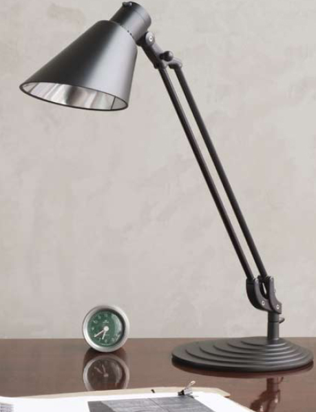 Application of Humanscale&nbsp;DX1E Single Arm with Shade Diffrient Work Light