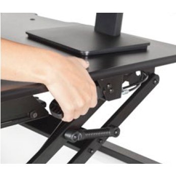 Single handle design for easy transitions from sitting to standing