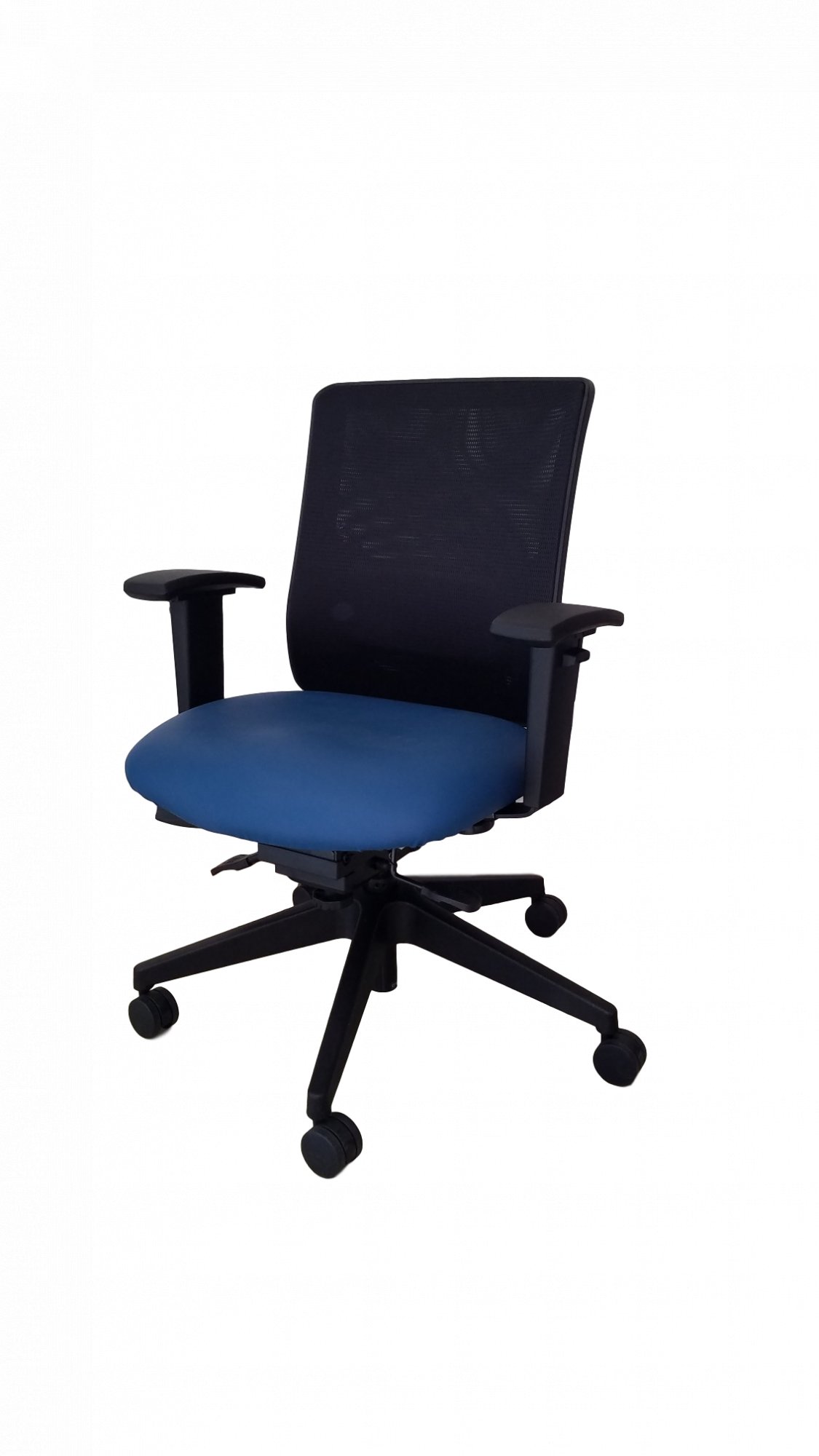 RFM Seating Evolve Medium Back Mesh Chair