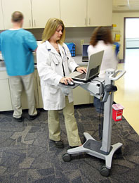 Ergotron Neo-Flex Mobile WorkSpace 24-182-055 Clinic picture