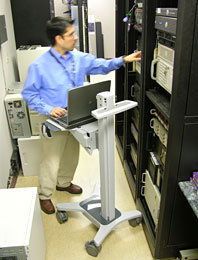 Ergotron Neo-Flex Mobile WorkSpace 24-182-055 crash picture
